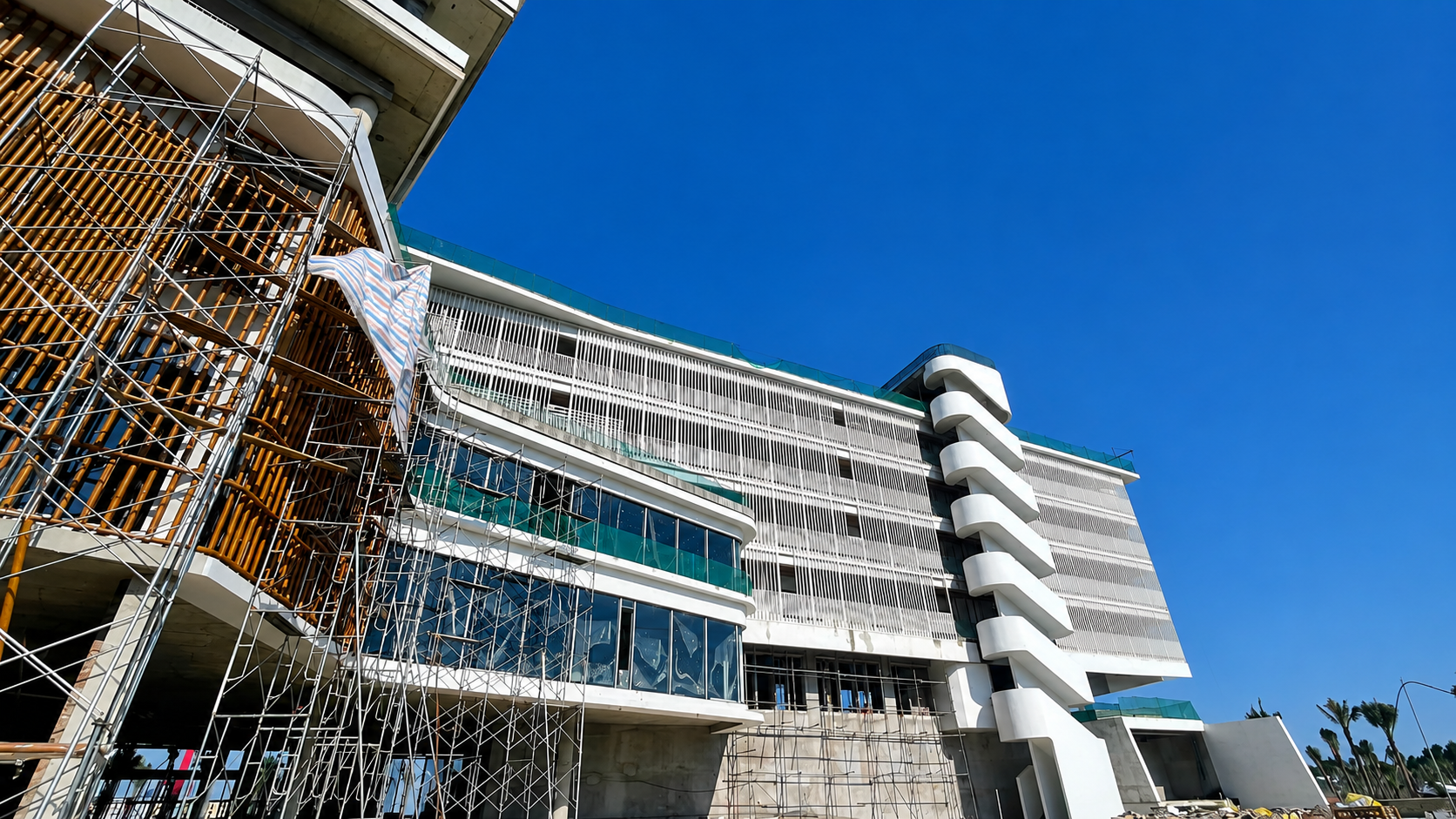 Tiến độ thi công tổng thầu cơ điện khách sạn tại Sailing Club Residences Ha Long Bay