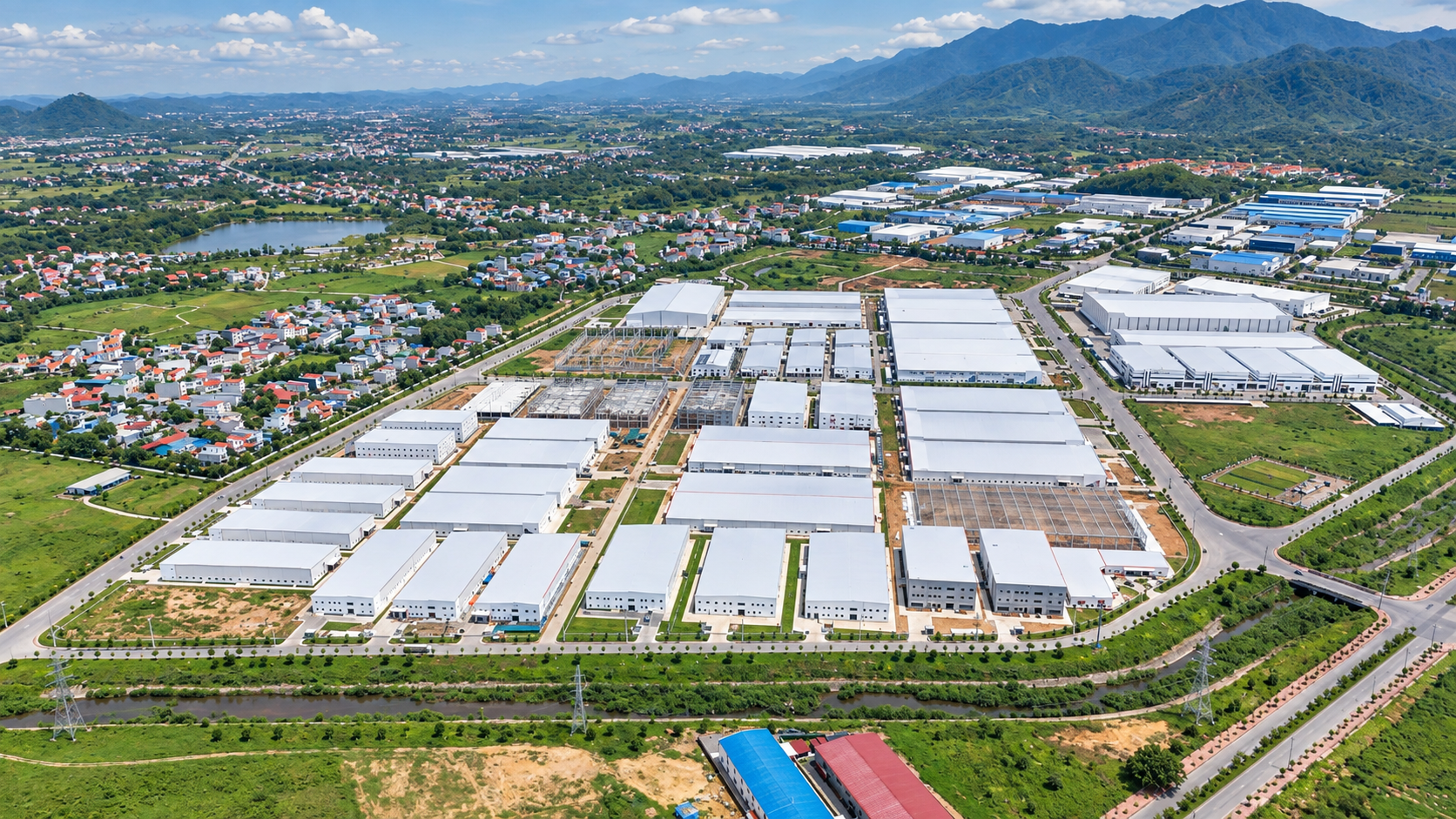 Bàn giao thêm 2 nhà xưởng, HVC hoàn thành gói tổng thầu xây dựng tại CNCTech Glory